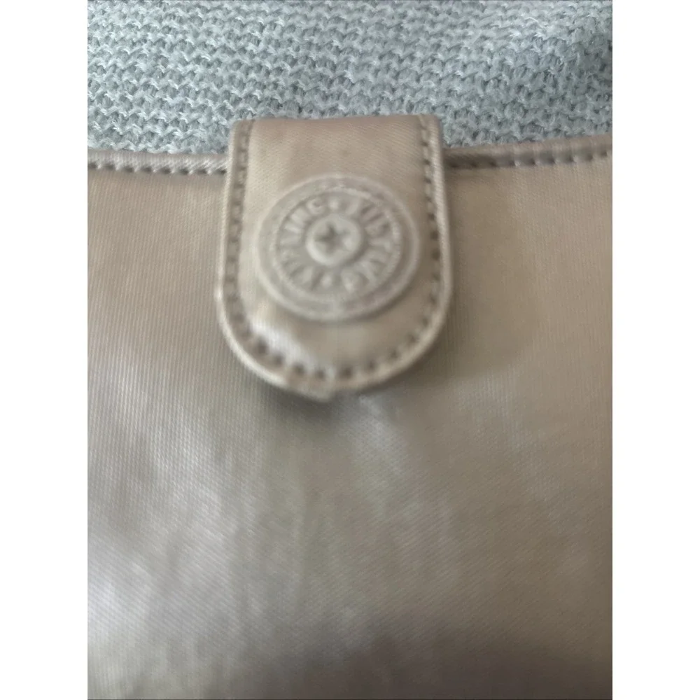 Silver Kipling Wallet- Shiny Chic Versatile
